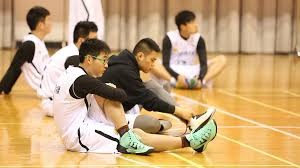 卫报：前加拿大女足教练因性侵球员被判监禁，出狱后没有被禁足