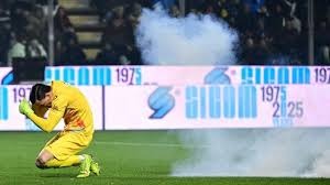 澳超半场：克莱因远射中柱，阿德莱德联暂0-0布里斯班狮吼